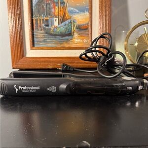 Professional Black Steam Styler Hair Straightener - Unbranded